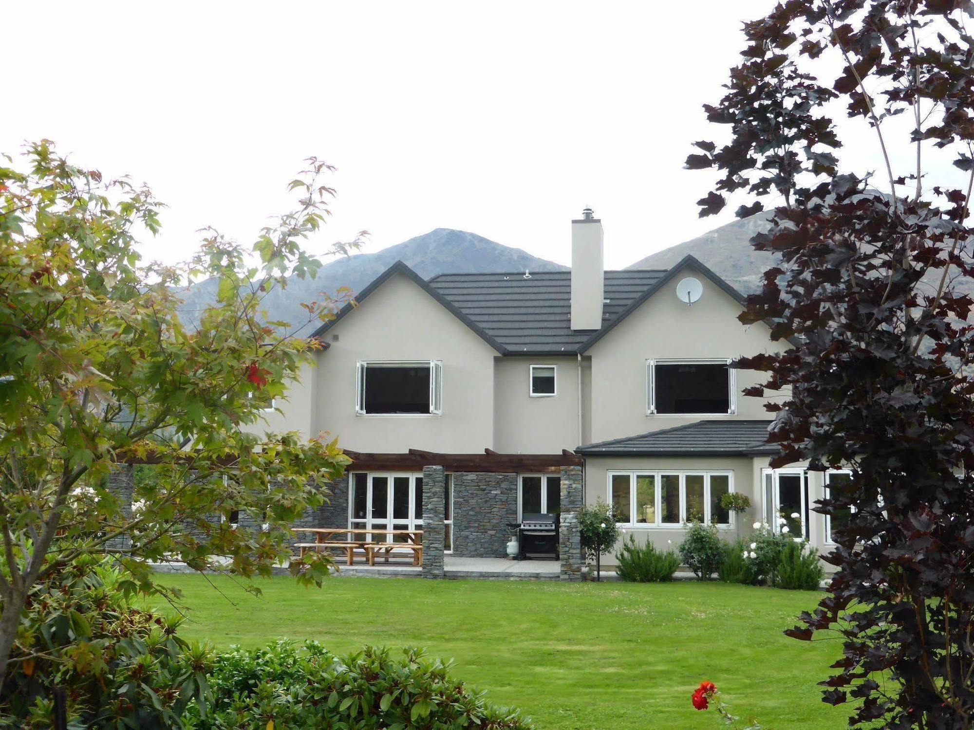 Queenstown Country Lodge Lake Hayes Экстерьер фото
