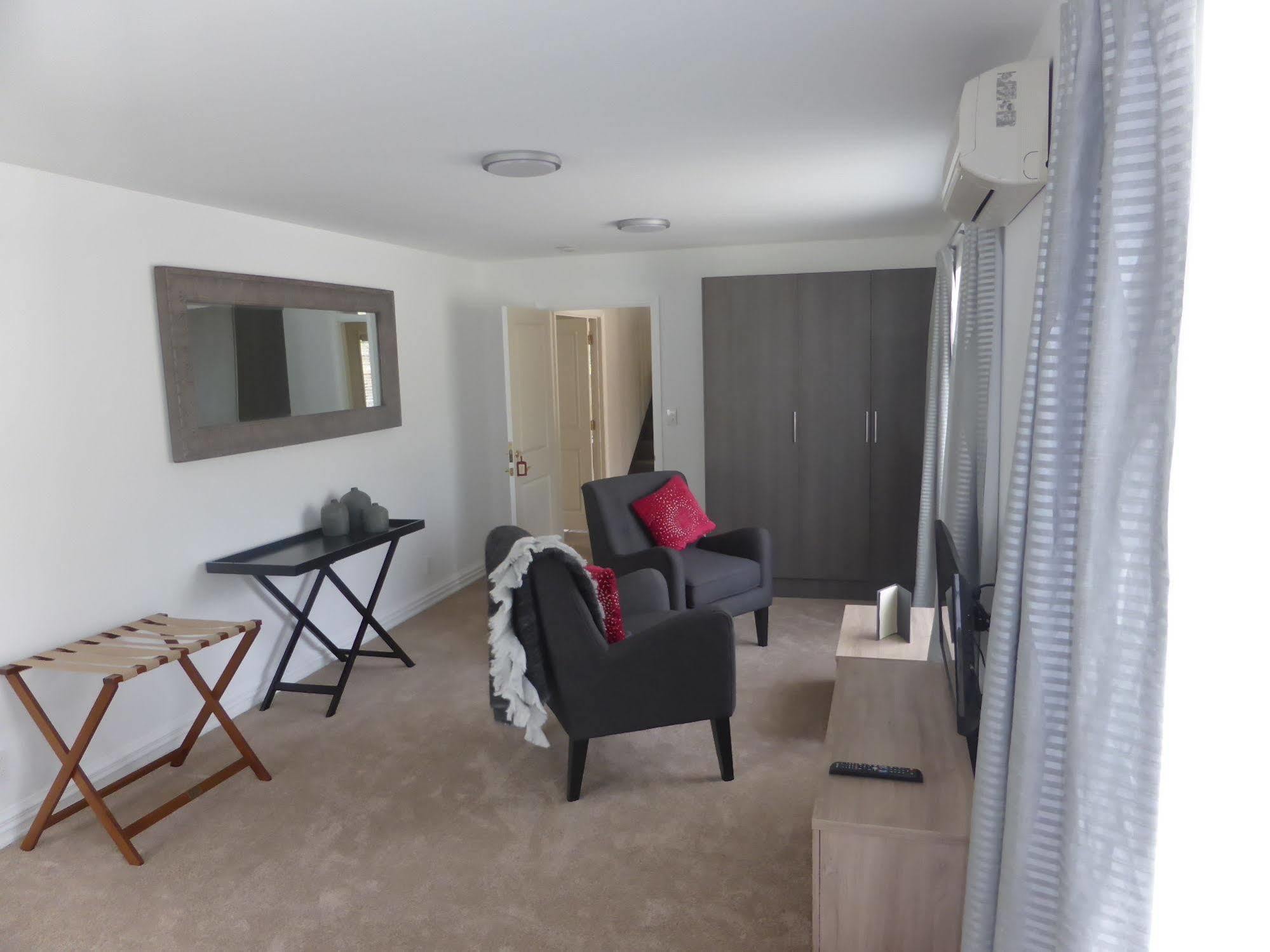 Queenstown Country Lodge Lake Hayes Экстерьер фото